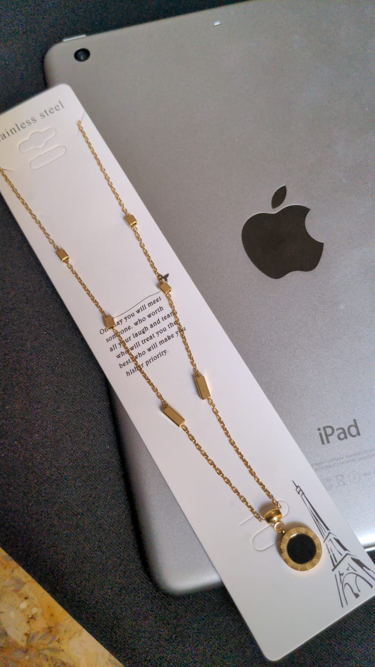 Gold-Plated Roman Numeral Black Pendant Necklace – The Sam Collection