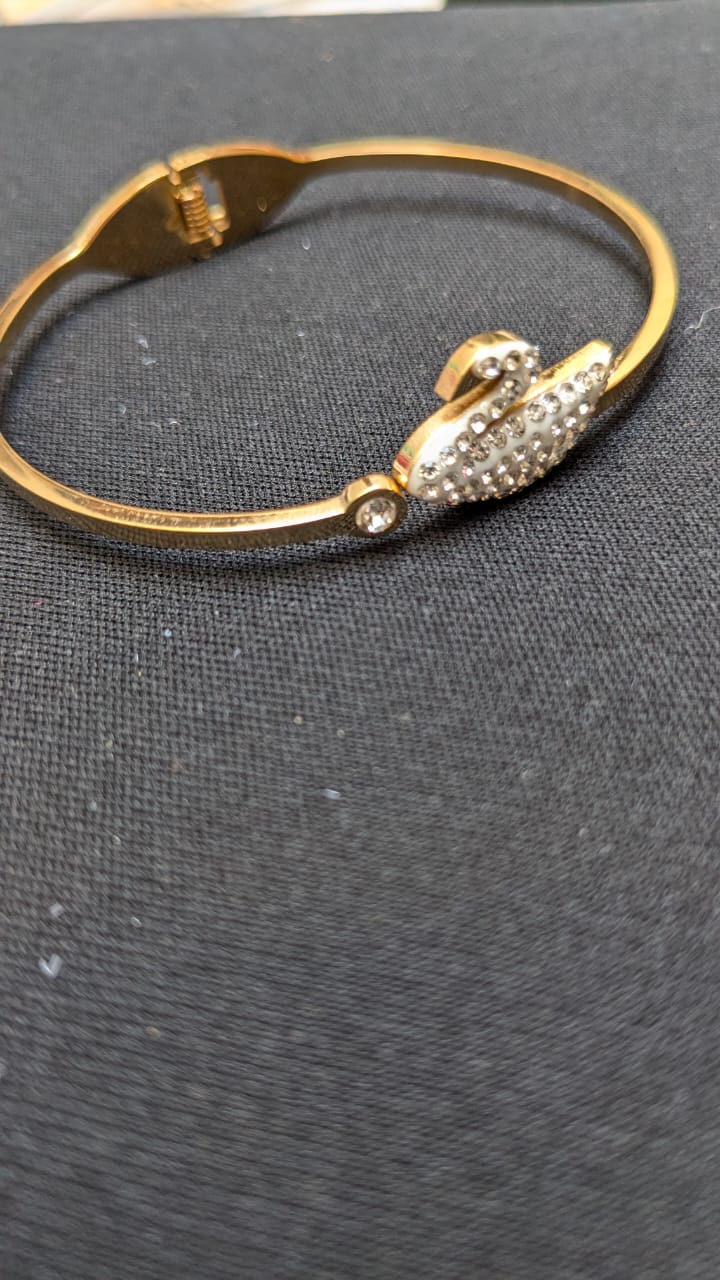 Swan-Motif Crystal Bracelet – The Sam Collection