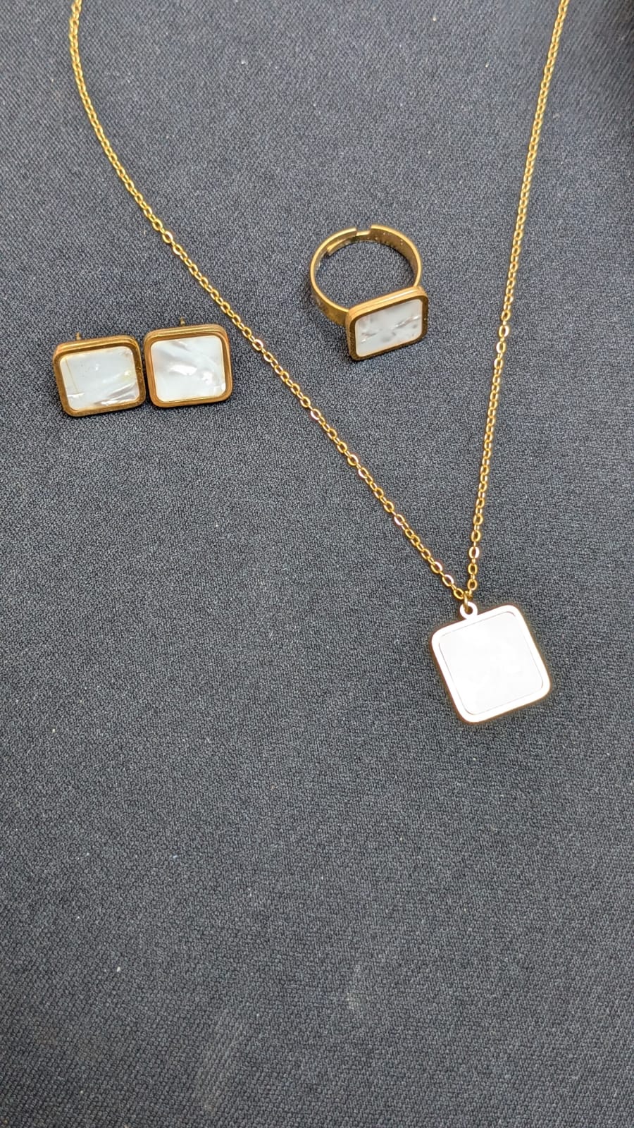 Black Square Pendant Jewelry Set – Necklace & Earrings – The Sam Collection