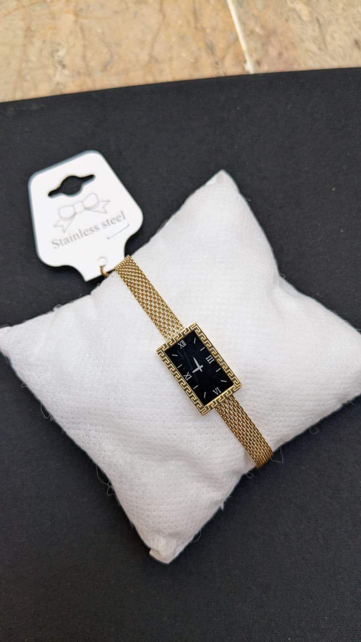 Vintage Xavier Quartz Watch – Gold-Plated Case with Black Roman Numeral Dial – The Sam Collection