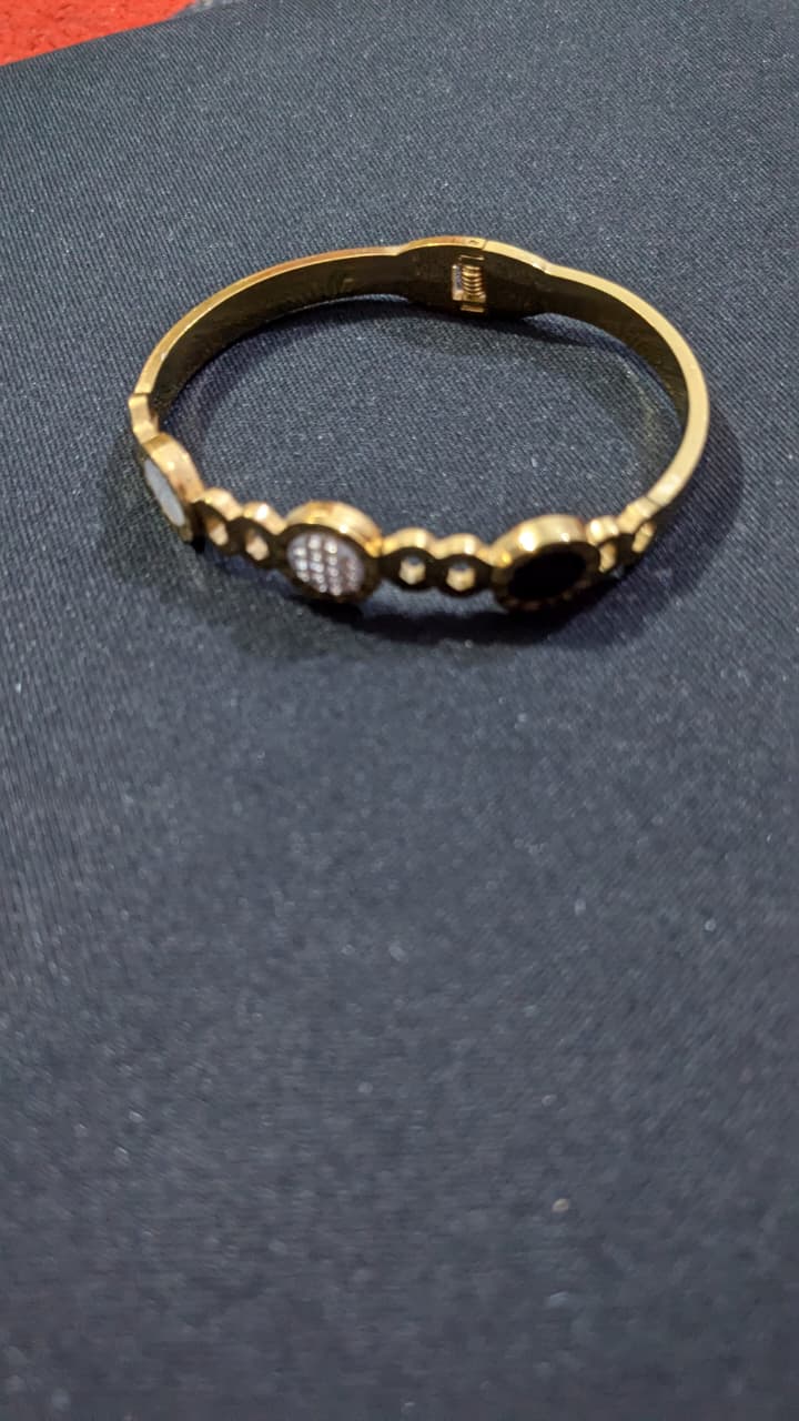 Link Bracelet with Black & White Enamel Roman Numeral Charms – The Sam Collection